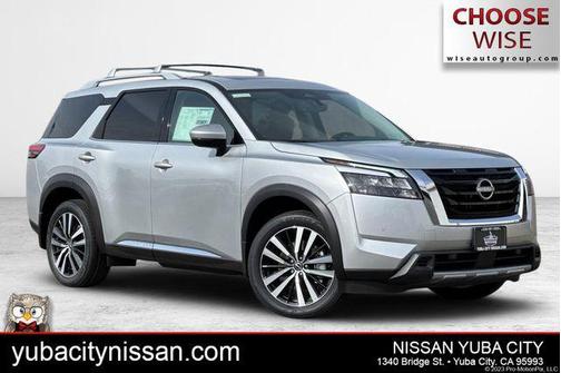 2025 Nissan Pathfinder Platinum 4WD