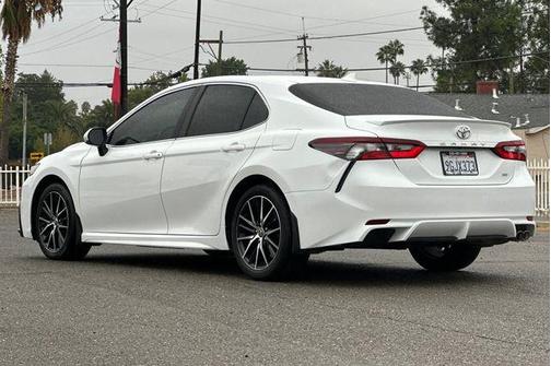 2023 Toyota Camry SE