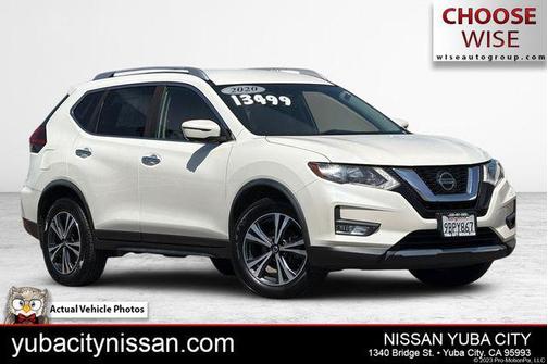 Pearl White Tricoat 2020 Nissan Rogue SV