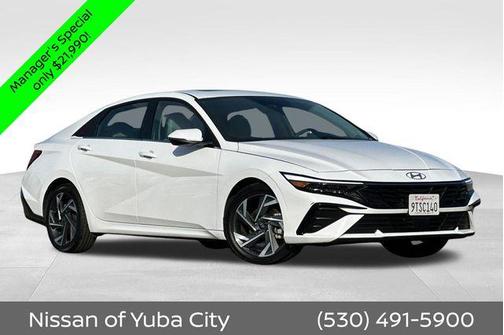 Serenity White 2025 Hyundai ELANTRA Limited