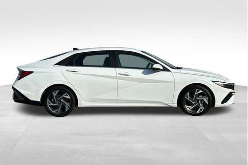 Serenity White 2025 Hyundai ELANTRA Limited
