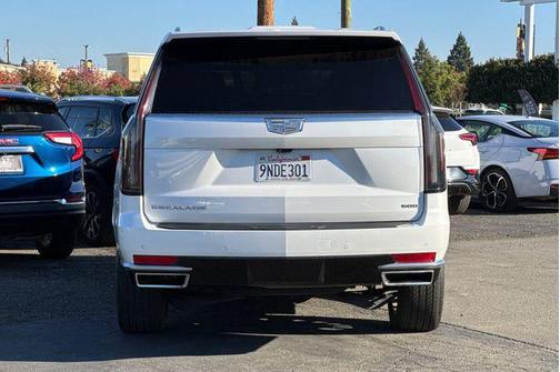 2023 Cadillac Escalade Premium Luxury