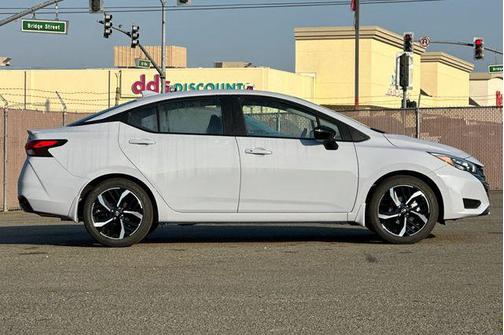 2025 Nissan Versa 1.6 S