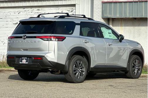 2025 Nissan Pathfinder SV FWD