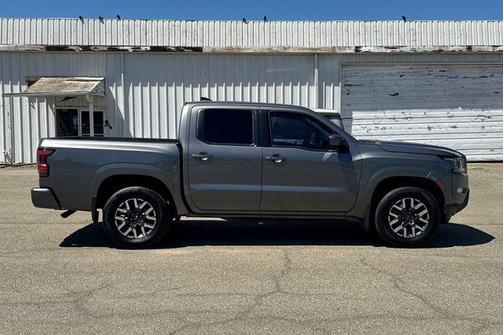 Gray 2022 Nissan Frontier SV