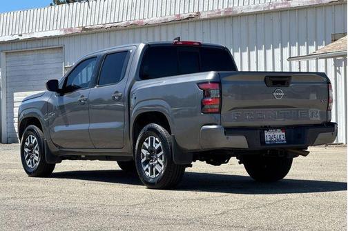 Gray 2022 Nissan Frontier SV