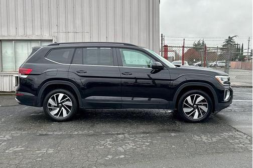 2024 Volkswagen Atlas 2.0T SE w/Technology 4MOTION