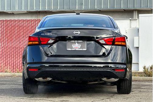 2025 Nissan Altima S FWD