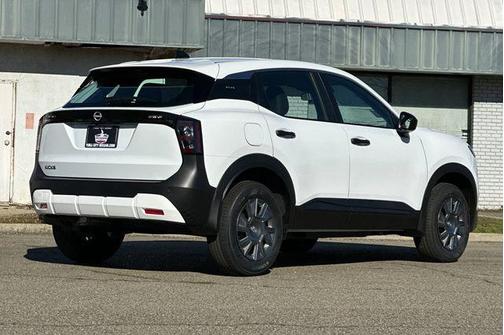 Fresh Powder 2026 Nissan Kicks S