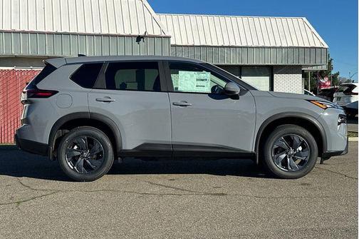 Boulder Gray Pearl 2026 Nissan Rogue SV
