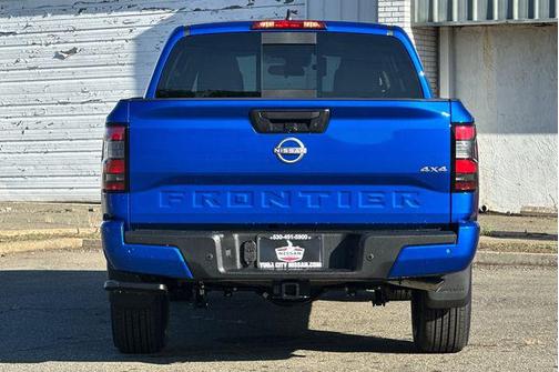 Bluestone Pearl 2026 Nissan Frontier SV