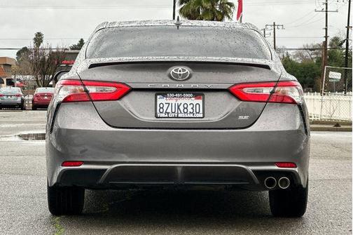 2019 Toyota Camry SE
