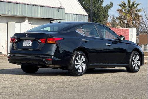 2025 Nissan Altima S FWD