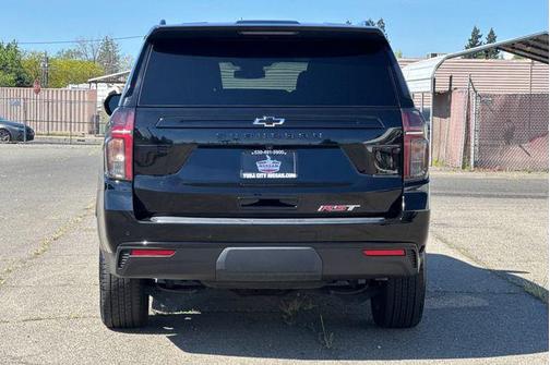 2024 Chevrolet Suburban RST