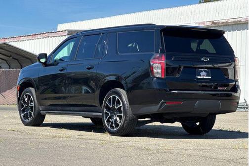 2024 Chevrolet Suburban RST