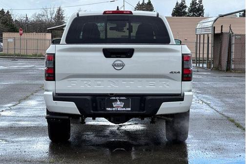 Glacier White 2026 Nissan Frontier SV