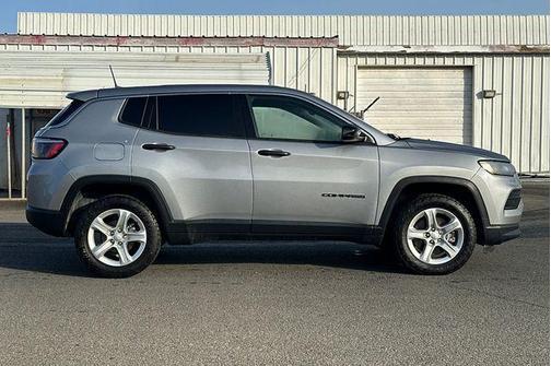 2023 Jeep Compass Sport