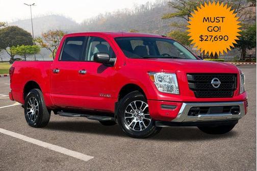 2021 Nissan Titan SV