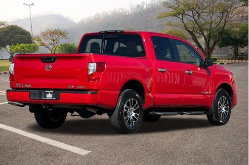 2021 Nissan Titan SV