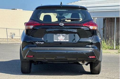 2025 Nissan Kicks S