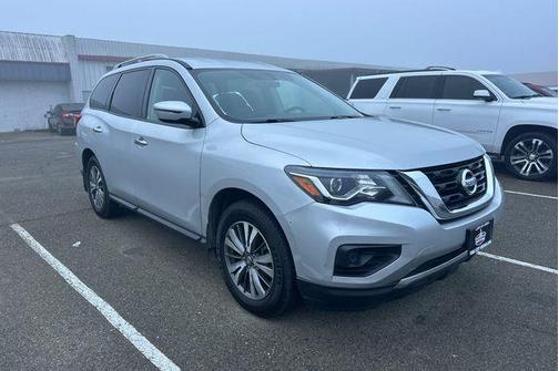 2020 Nissan Pathfinder S 2WD