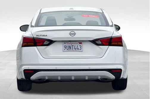 2025 Nissan Altima S FWD