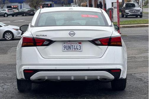 2025 Nissan Altima S FWD