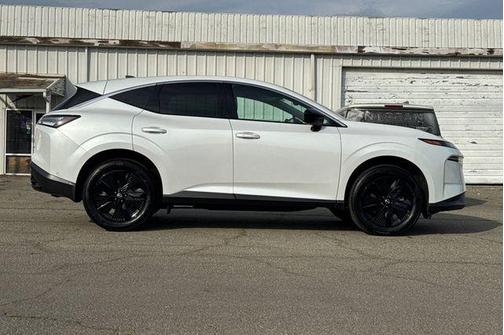 2025 Nissan Murano SV