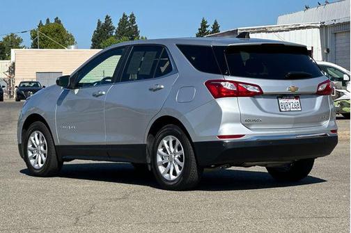 Silver Ice Metallic 2021 Chevrolet Equinox 1LT