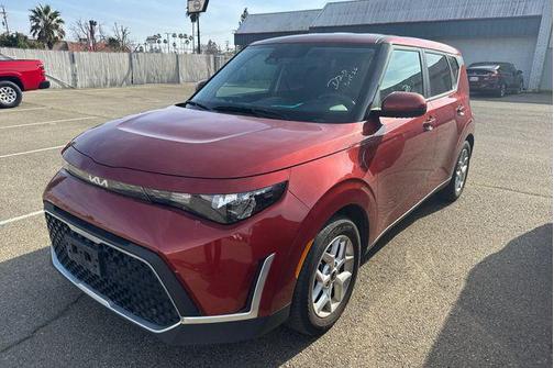 2024 Kia Soul LX