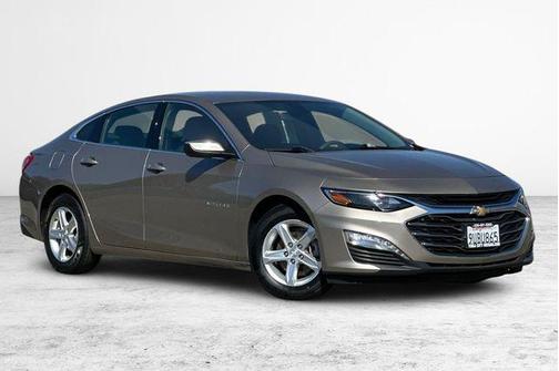 Mineral Gray Metallic 2022 Chevrolet Malibu FWD LT