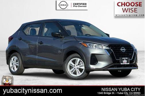 Gun Metallic 2025 Nissan Kicks S