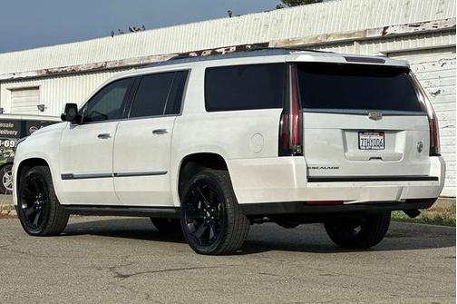 2016 Cadillac Escalade ESV Premium