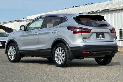 2022 Nissan Rogue Sport S