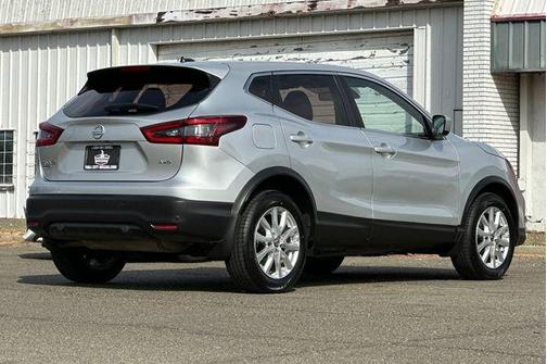2022 Nissan Rogue Sport S