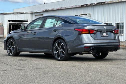 Gun Metallic 2026 Nissan Altima SR FWD