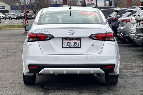 2025 Nissan Versa 1.6 S