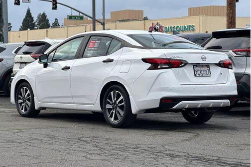 2025 Nissan Versa 1.6 S