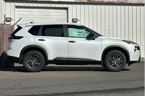 2025 Nissan Rogue S
