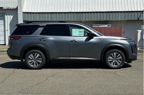 Gun Metallic 2026 Nissan Pathfinder SL