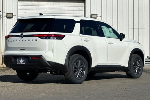 2025 Nissan Pathfinder S FWD