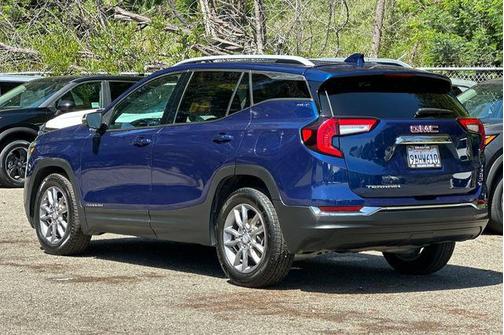 2022 GMC Terrain SLT