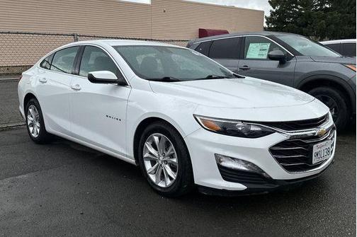 Summit White 2023 Chevrolet Malibu FWD 1LT