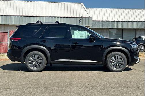 2025 Nissan Pathfinder SV FWD