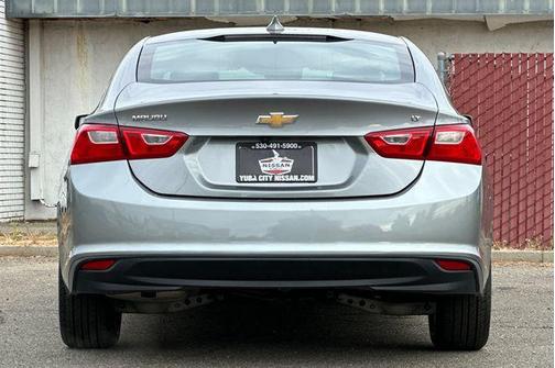 Sterling Gray Metallic 2023 Chevrolet Malibu FWD 1LT