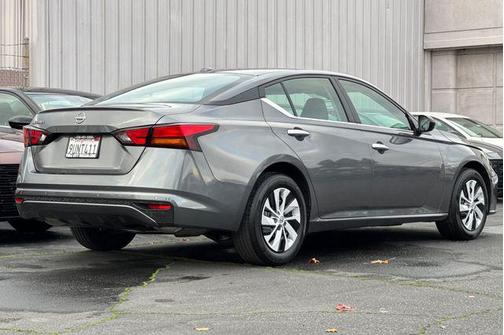 2025 Nissan Altima S FWD