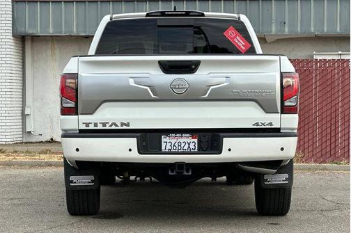 2023 Nissan Titan Platinum Reserve