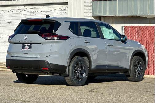 Boulder Gray Pearl 2026 Nissan Rogue SV