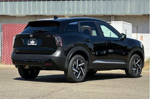 Super Black 2026 Nissan Kicks SV