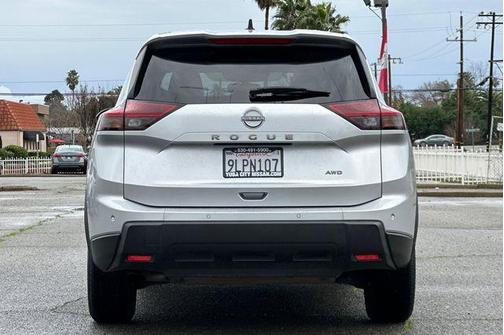 2024 Nissan Rogue S